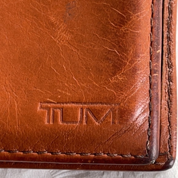 Tumi Bifold Card Case with ID Window - Picture 7 of 10